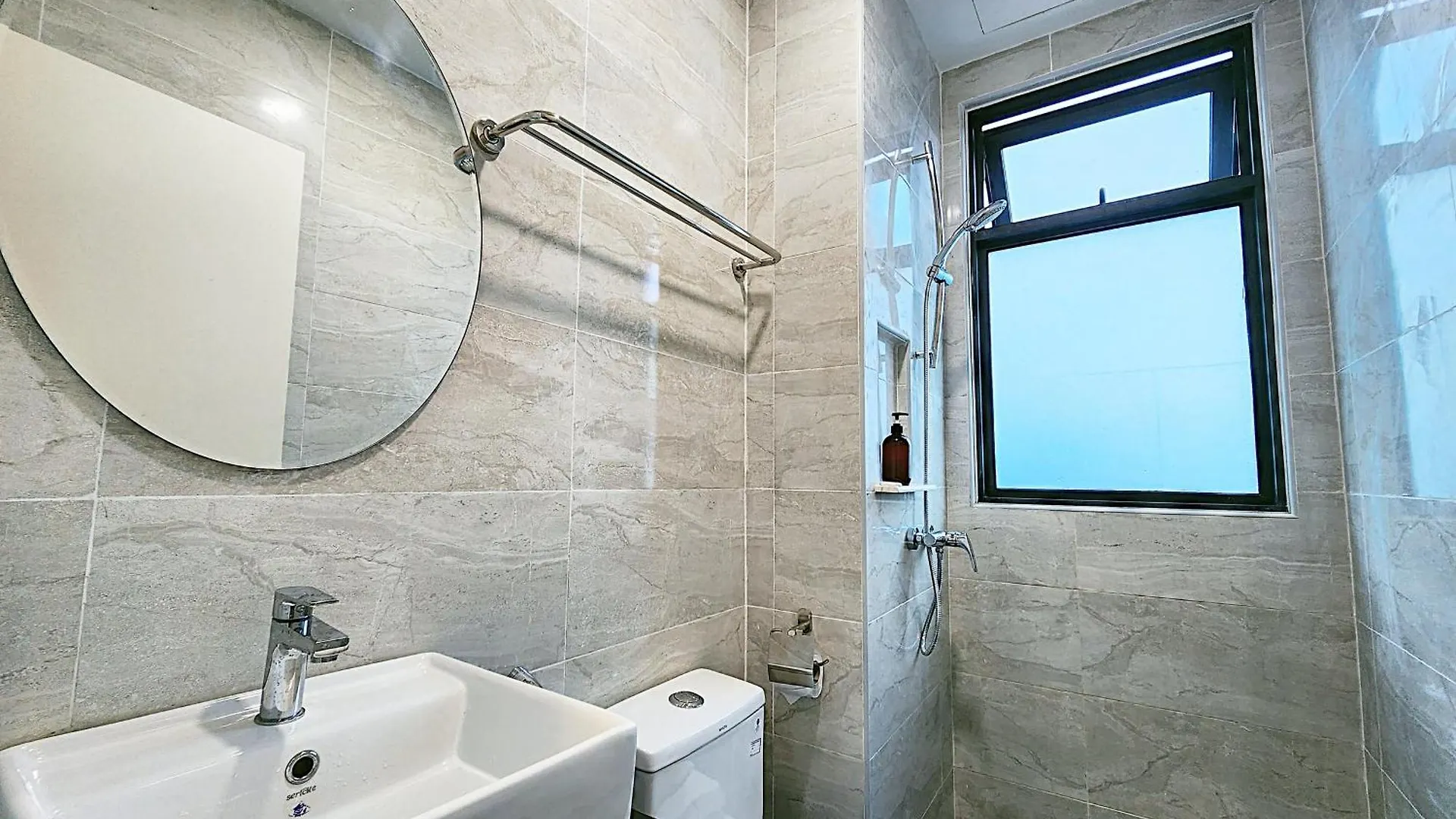Sks Pavillion Suites Johor Bahru Habitación en casa particular